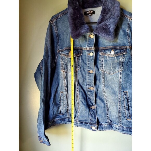 Black Label C’est Toi Women's Sz 3XL Distress Denim Navy Faux Fur Button Jacket - Picture 15 of 16